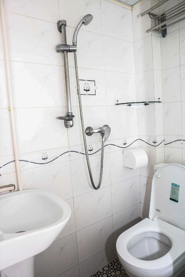 New Guangzhou Guest House Hong Kong Extérieur photo